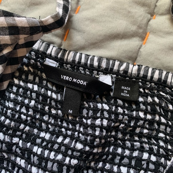 Vero Moda checkered flowy tank - Picture 4 of 4